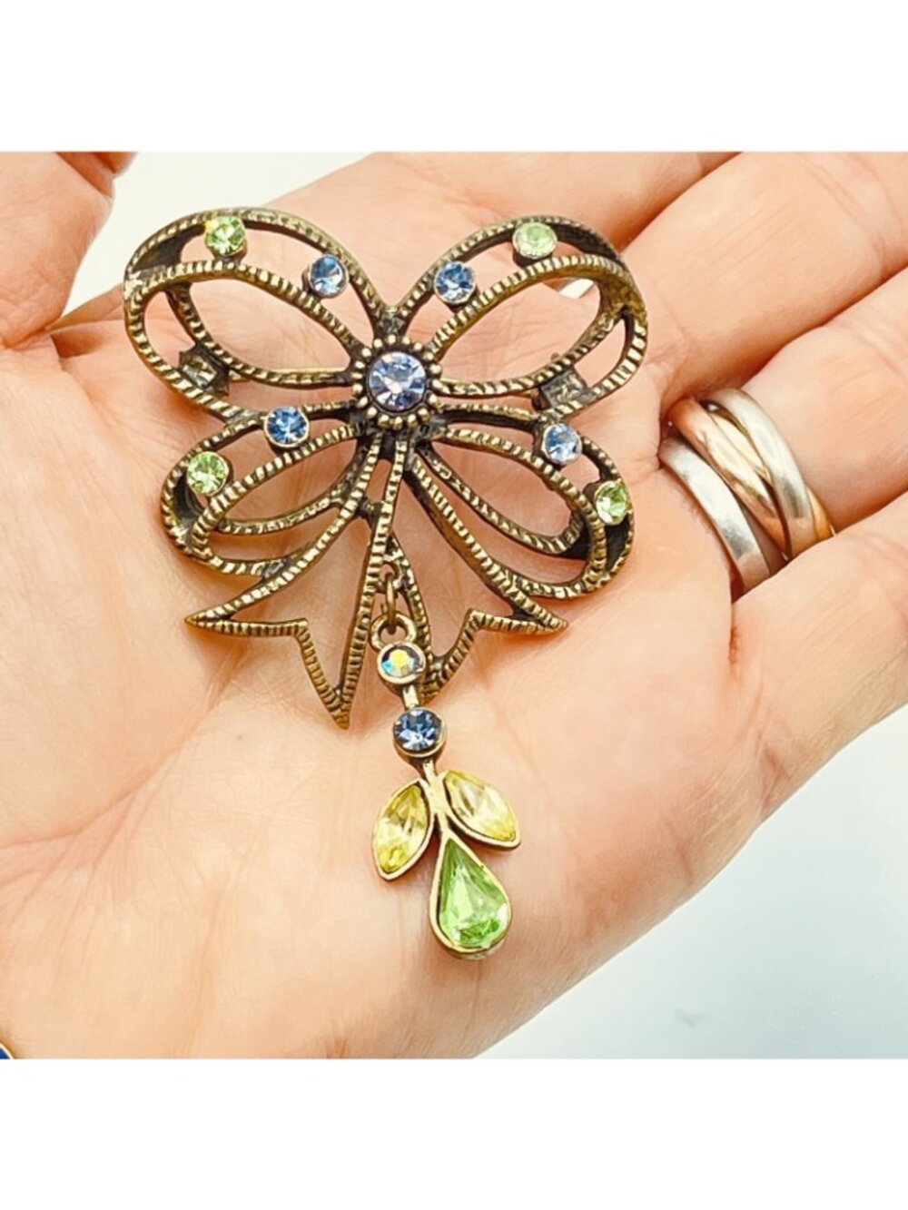 Vintage BOHO Bow Brooch Spring Green Purple Crystal Angel Fairy Whimsygoth 1960s - Picture 11 of 11